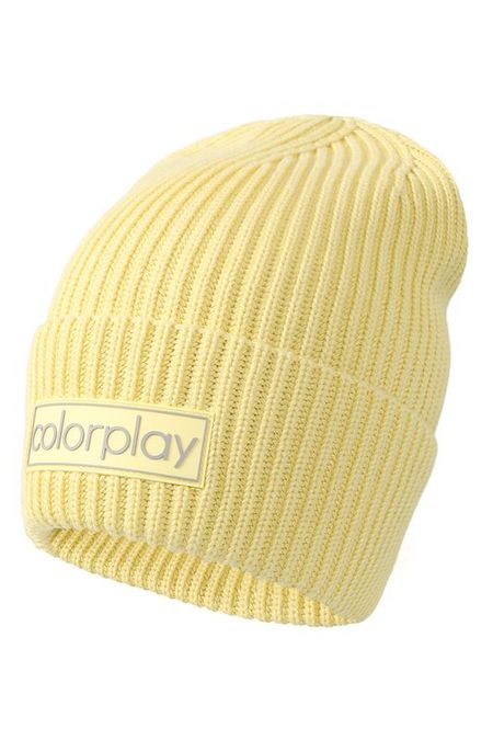 Однотонная шапка бини с логотипом бренда COLORPLAY