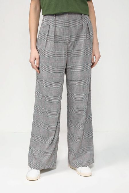 Брюки с защипами свободного кроя Esprit Casual