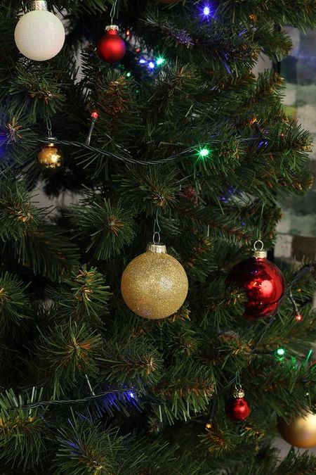 Уличная электрогирлянда из 180 разноцветных LED огней Вечерние огни Holiday Classics