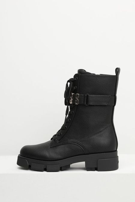 Ботинки высокие на шнуровке Guess