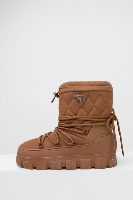Сапоги-дутики утепленные на высокой подошве со шнуровкой Guess