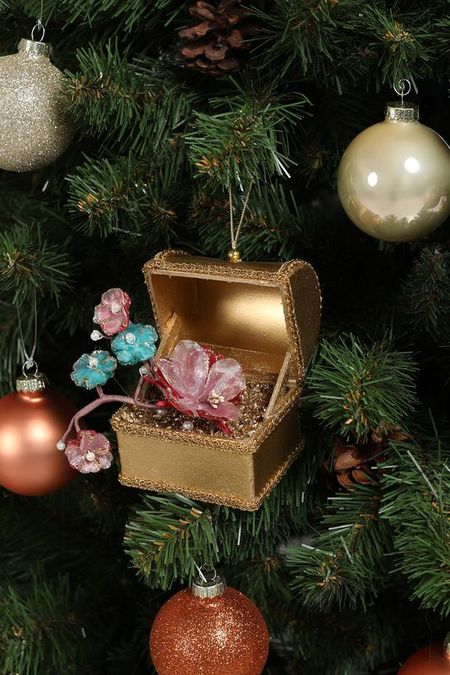 Новогоднее украшение Сундук GOODWILL