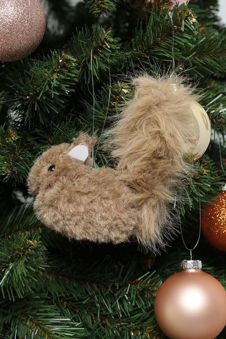 Новогоднее украшение Furry Squirrel в ассортименте GOODWILL