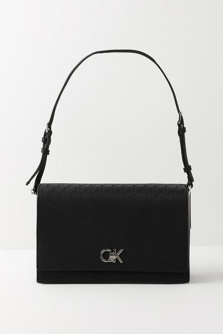 Сумка хобо CK Elongated Calvin Klein