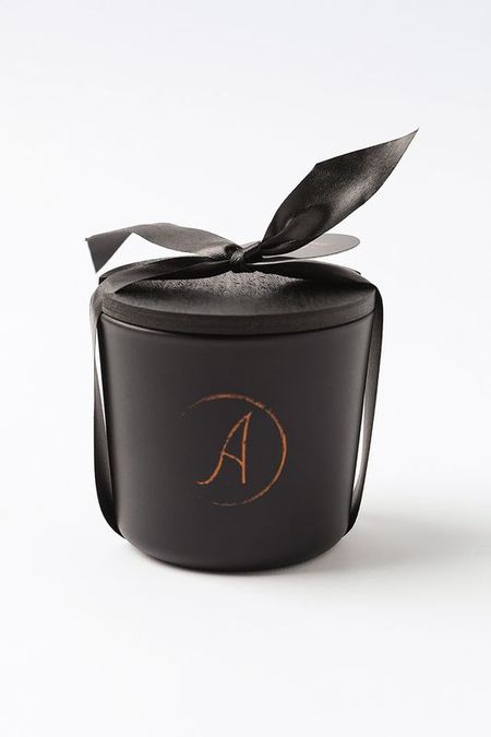 Арома свеча Elegant amber Ambra