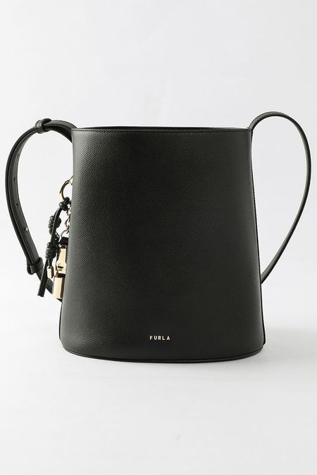 Сумка мешок кожаная Roxie mini Furla
