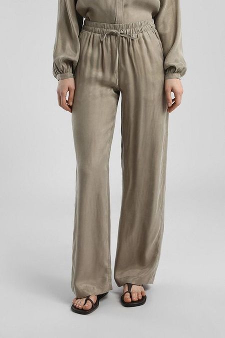 Брюки свободного кроя на кулиске Guess