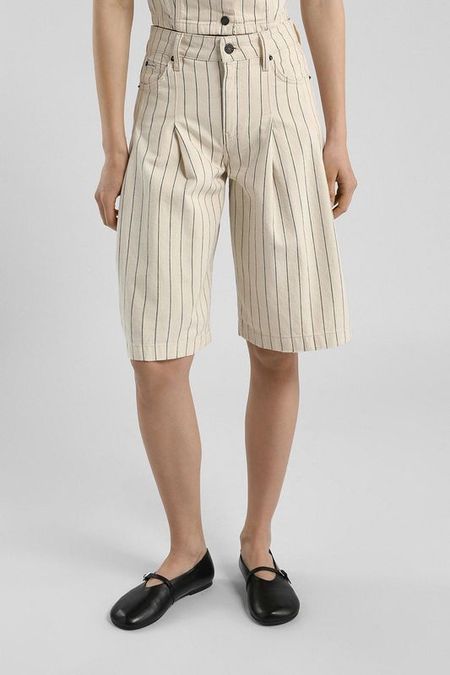 Шорты хлопковые с защипами Guess Jeans