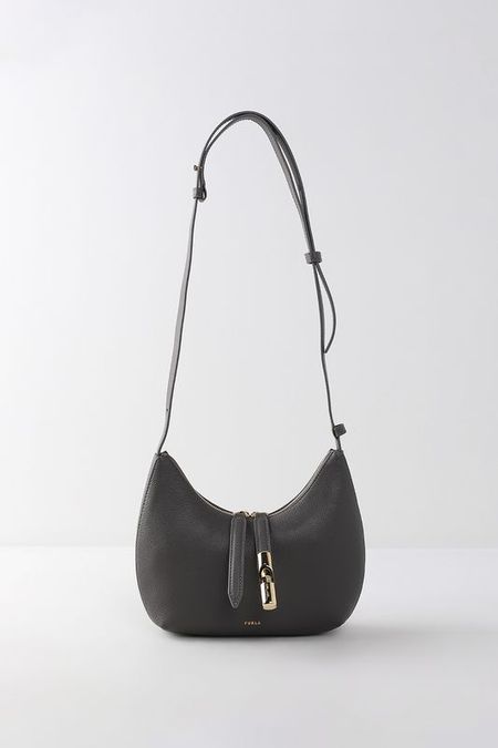 Сумка хобо кожаная Goccia Furla
