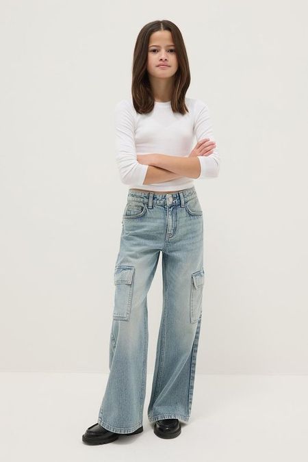 Джинсы расклешенные с карманами Republic of Denim