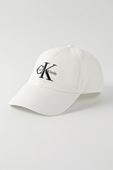 Бейсболка Calvin Klein