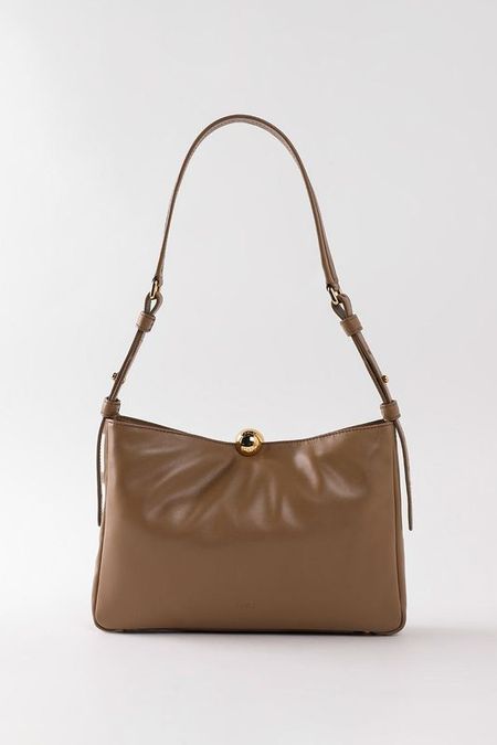 Сумка хобо кожаная Sfera Soft M Furla