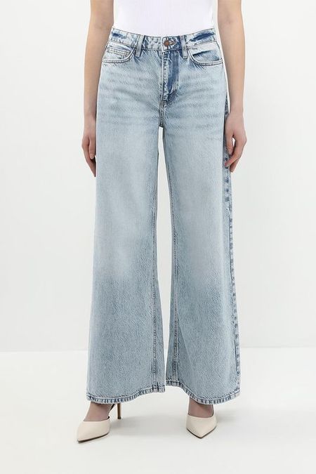 Джинсы свободного кроя Guess