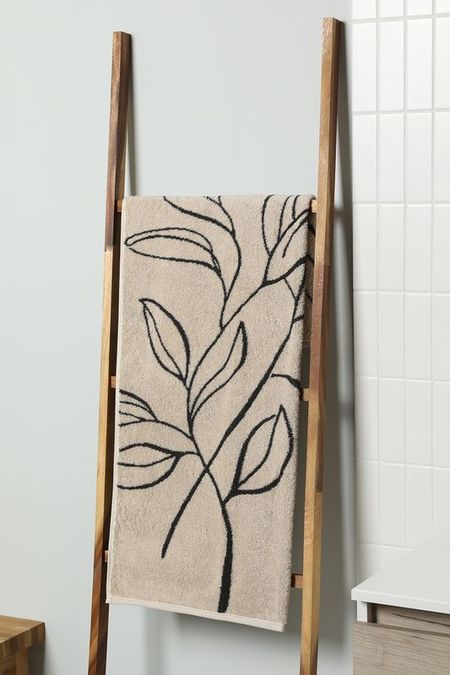 Полотенце хлопковое с принтом TAtelier Floral Cawo
