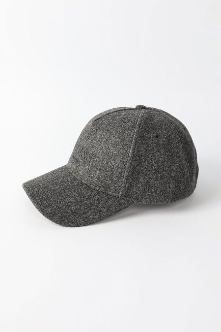 Бейсболка Guess