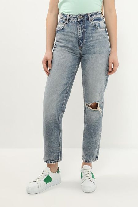 Джинсы рваные с эффектом потертости Guess