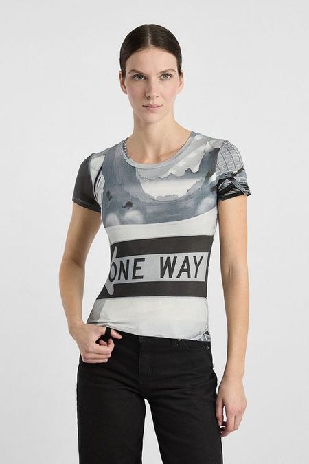 Фуфайка (Футболка) Desigual